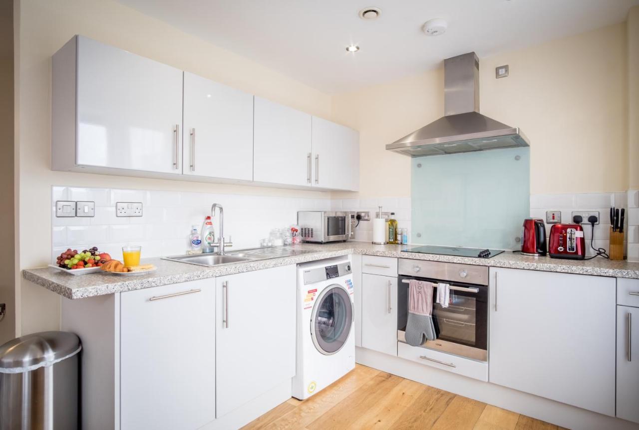 Stylish City 2 Bed, 2 Bath, Free Parking & Wifi Appartement Sheffield Buitenkant foto